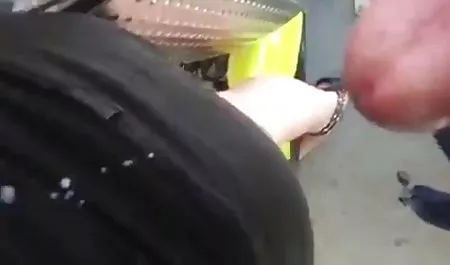 Pria itu terbang bokep indo yg terbaru ke gadis lapar itu