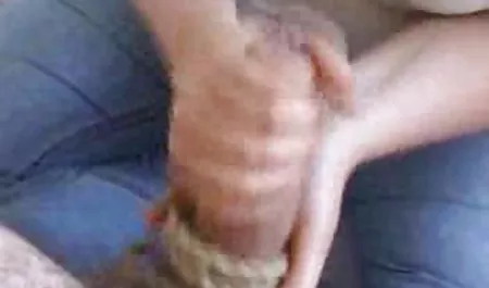 Belaian lembut untuk brunette yang nokep indonesia terbaru rapuh