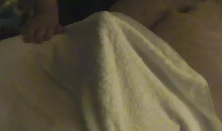 Tes bokep indonesia terupdate Anal Untuk Sensual Milf