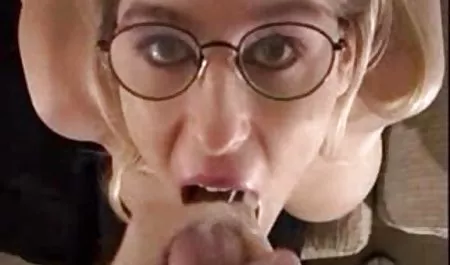 Mengisap penis hanyalah awal! xxx artis indonesia terbaru