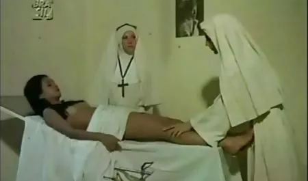 Gadis menunjukkan video bokep artis indo terbaru tubuh muda