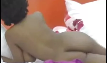 Babe bokep indo terlaris 2018 Sindy Strutt bertemu pria kurus