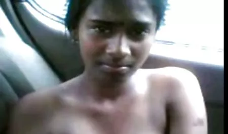 Si pirang memegang ketiak seorang anggota indo bokep baru Negro