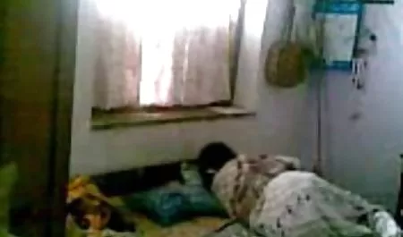 Pijat klitoris bokep indo jilbab terbaru dan vagina seorang gadis
