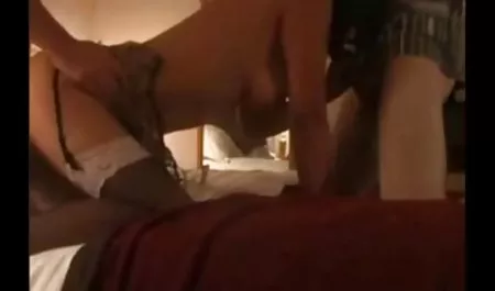 Pasangan muda indo bokep terbaru 3gp mencoba fisting
